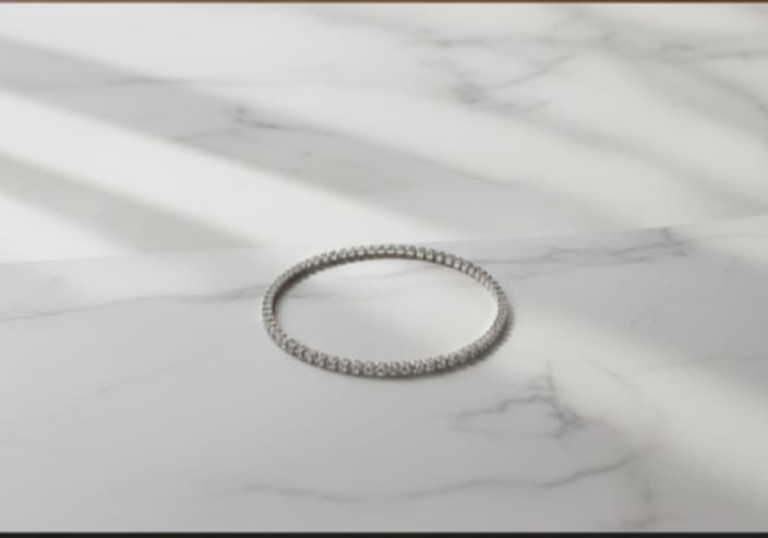 Elastiskt Elegant Tennisarmband - Stål/Silver med Vita Stenar