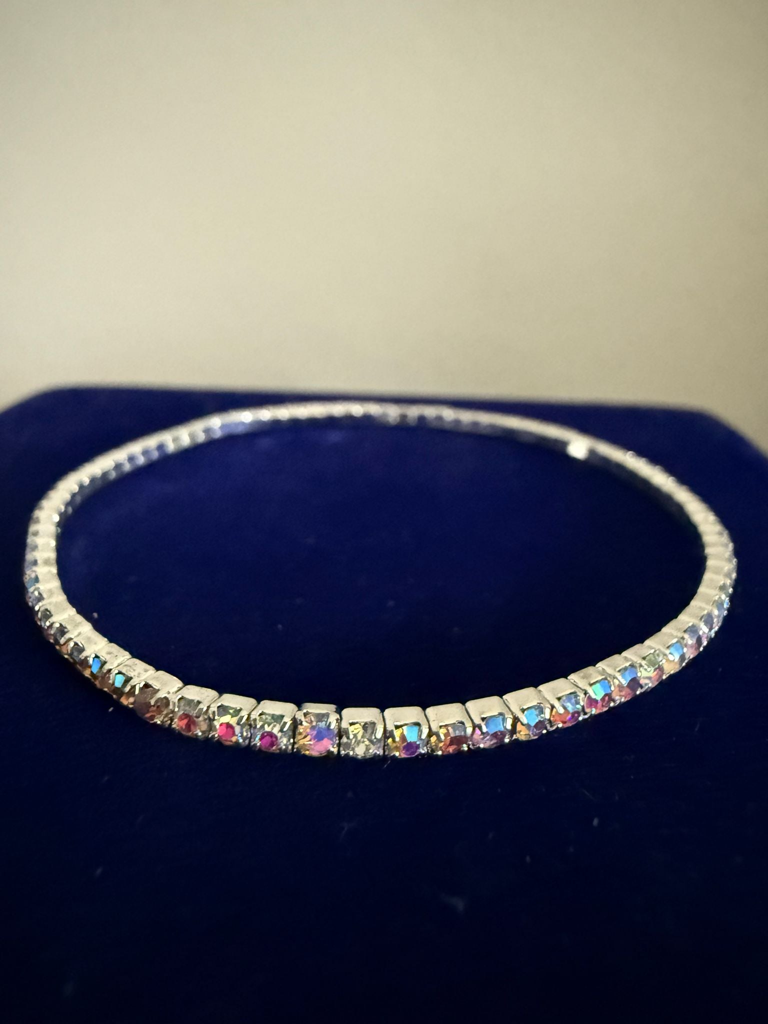 Elastiskt Tennisarmband Silver med Gyllene Stenar