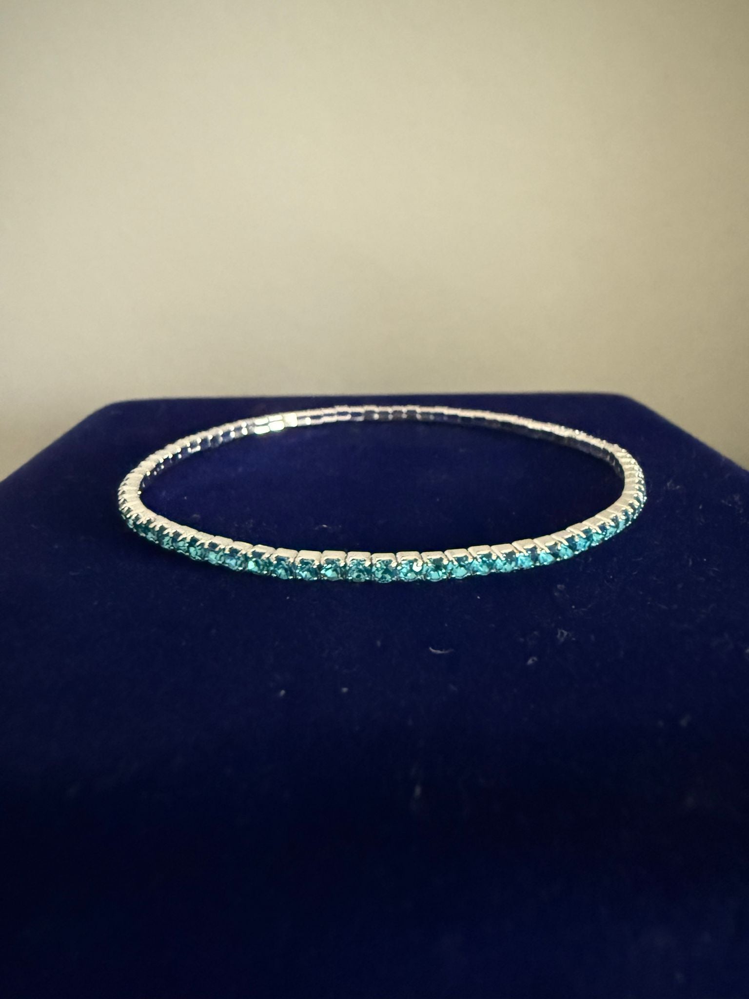 Klassisk Elastiskt tennis Armband Silver med Turkosa Stenar